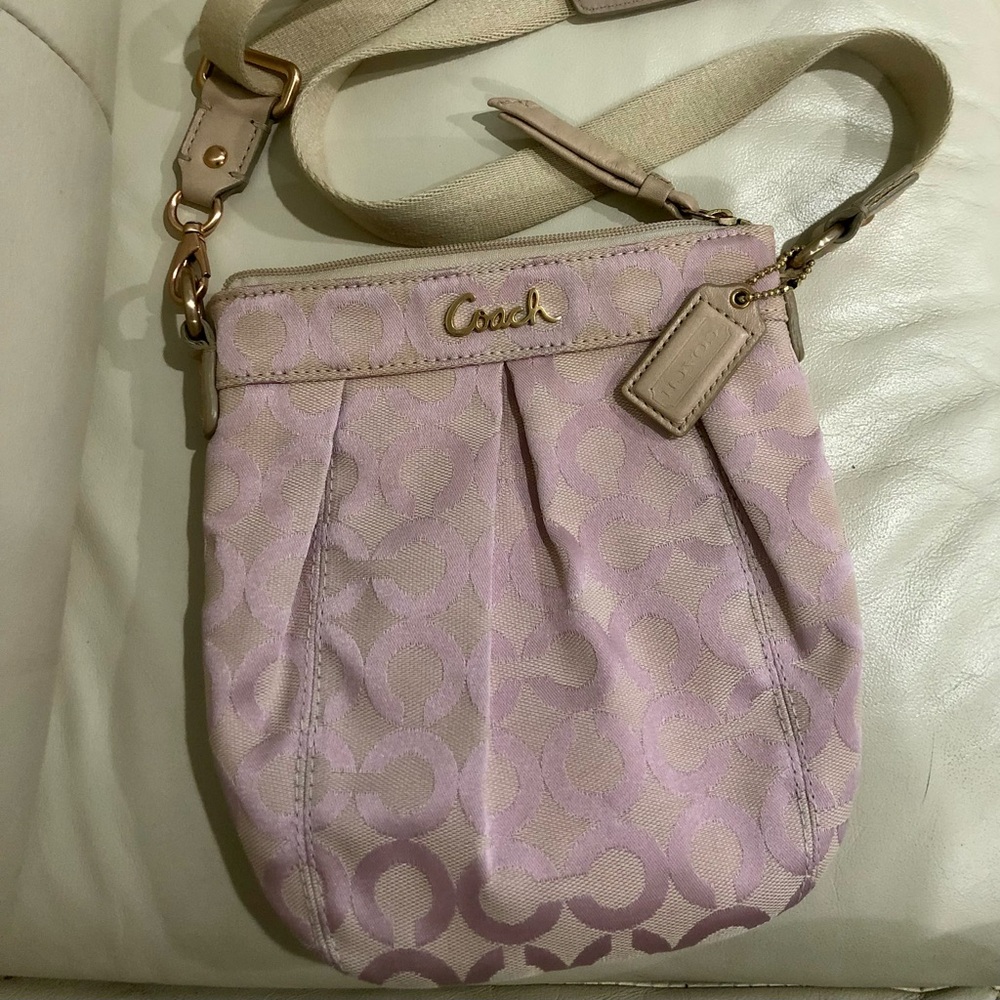 Coach Crossbody Handbag Pink.